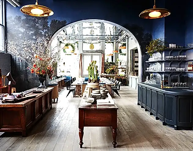 CELEBRITIES AND DESIGN NUTS LOVE THIS LUXURY STORE IN MANHATTAN. YOU CAN SHOP IT FROM ANYWHERE.